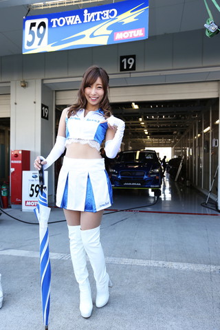 ピットウォーク: レースクイーン