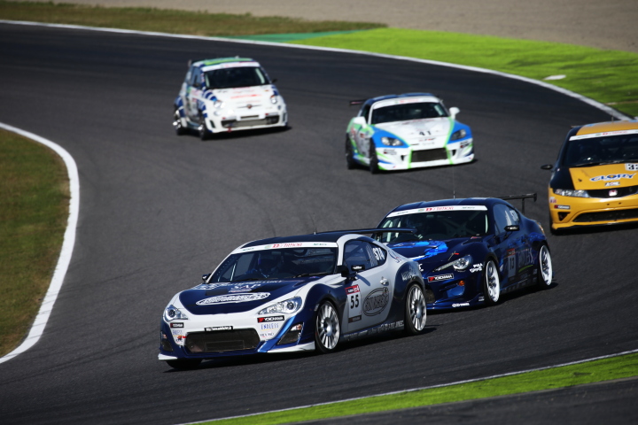 決勝レース: たしろじゅん／鵜飼龍太／伊藤毅組（ST-4クラス・SunOasisAUTOFACTORY86）