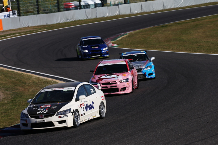 決勝レース: リク／松井隆幸／ハヤト・ダテ組（ST-4クラス・シビックFD2）