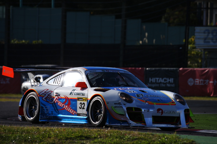 決勝レース: 飯田太陽／小林崇志／テツオ・オギノ組（ST-Xクラス・ケーズフロンティアDirection Racing GT3R）