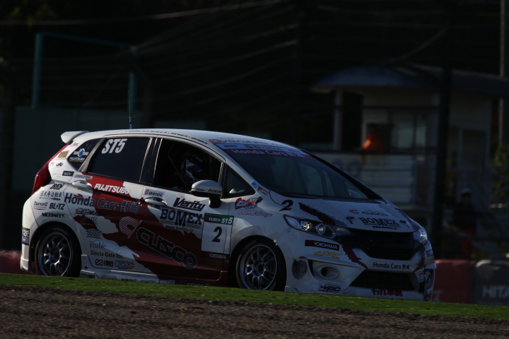 決勝レース: 山下潤一郎／山田英二／加茂新組（ST-5クラス・ホンダカーズ野崎with CUSCO & BOMEX FIT）