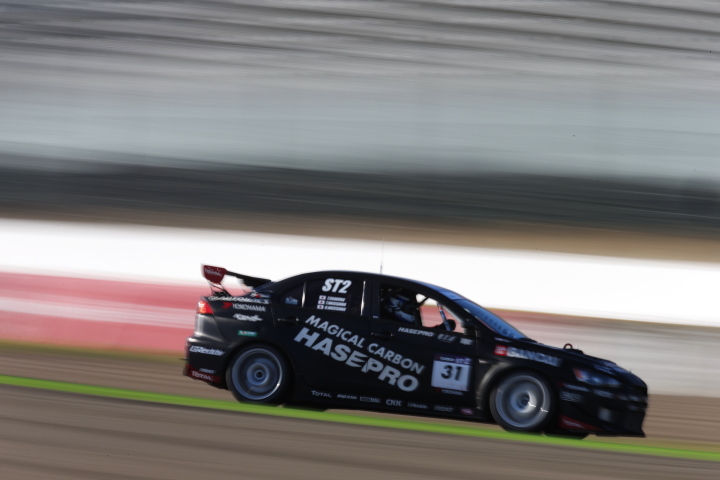 決勝レース: 朝倉貴志／長谷川智秀／長谷川奉徹組（ST-2クラス・HASEPRO RACING LANCER EVOLUTIONⅩ）