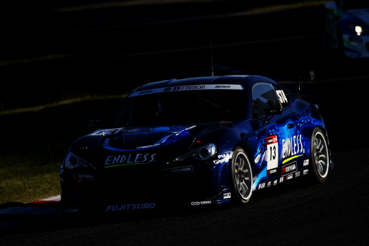 決勝レース: 山内英輝／村田信博／小河諒組（ST-4クラス・ENDLESS.ADVAN.86）