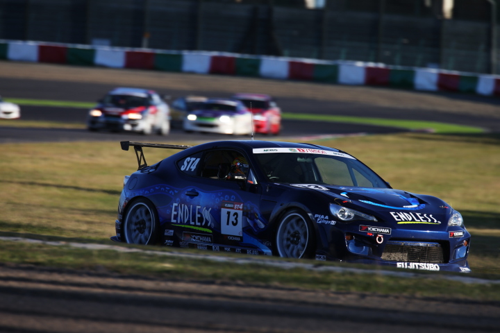 決勝レース: 山内英輝／村田信博／小河諒組（ST-4クラス・ENDLESS.ADVAN.86）