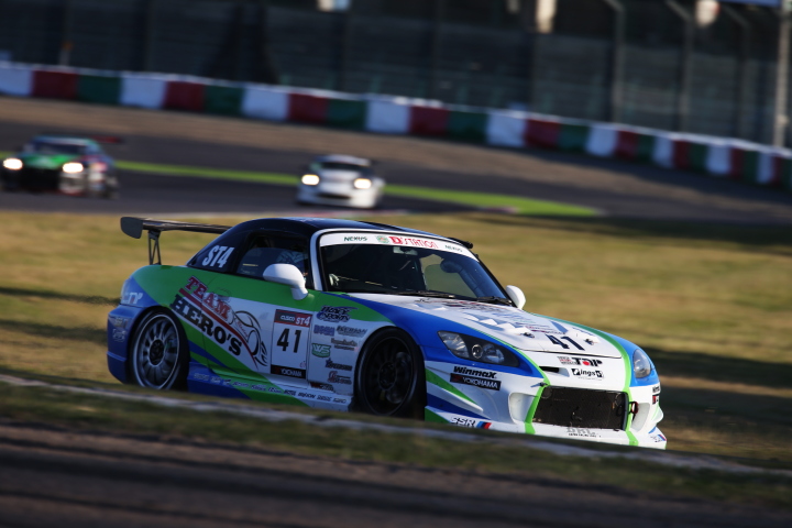 決勝レース: 兵藤信一／寺西玲央／吉田靖之組（ST-4クラス・TEAM HERO'S×TRACY SPORTS ings S2000）