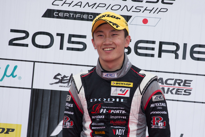 優勝した牧野任祐（Rn-SPORTS）