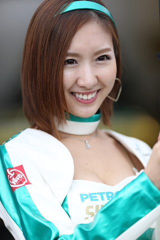 ピットウォーク: レースクイーン