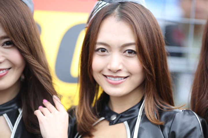 ピットウォーク: レースクイーン