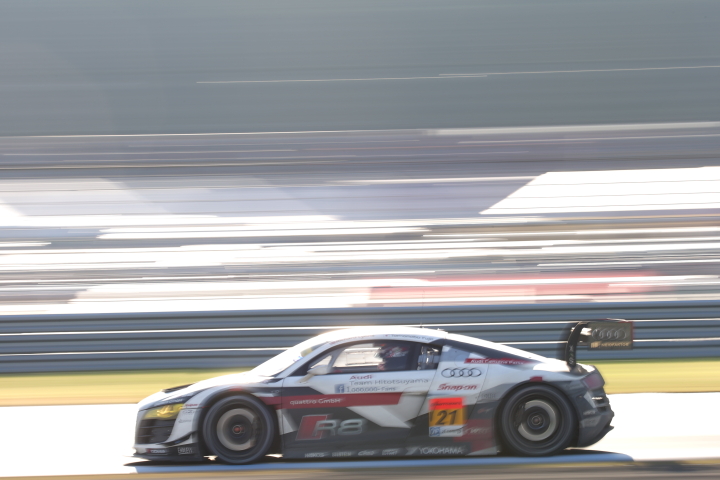 決勝レース: 藤井誠暢（Audi R8 LMS ultra）