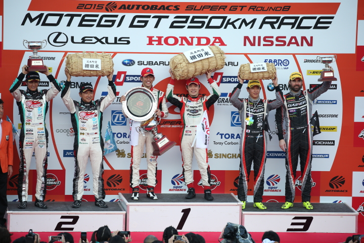 GT300クラスの表彰式