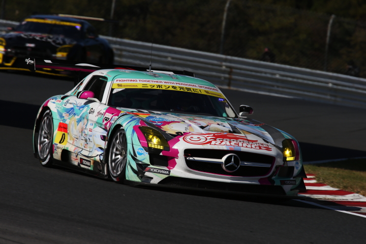 公式練習: 谷口信輝／片岡龍也組（GT300クラス・グッドスマイル初音ミクSLS）