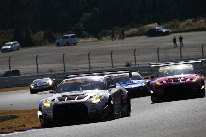 公式練習: 星野一樹／高星明誠組（GT300クラス・B-MAX NDDP GT-R）