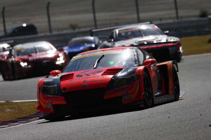 公式練習: 高木真一／小林崇志組（GT300クラス・ARTA CR-Z GT）