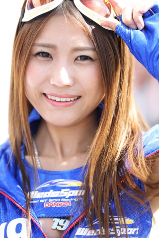 ピットウォーク: レースクイーン