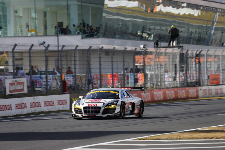 GT300クラスノックアウト予選Q2: 藤井誠暢（Audi R8 LMS ultra）