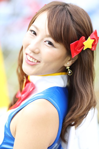 ピットウォーク: レースクイーン