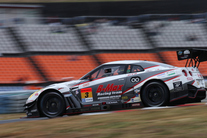 決勝レース: 星野一樹（B-MAX NDDP GT-R）