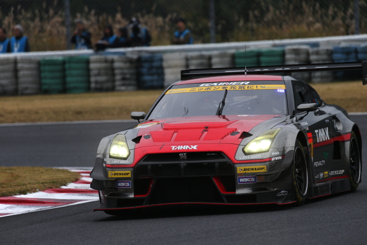 決勝レース: 千代勝正（GAINER TANAX GT-R）
