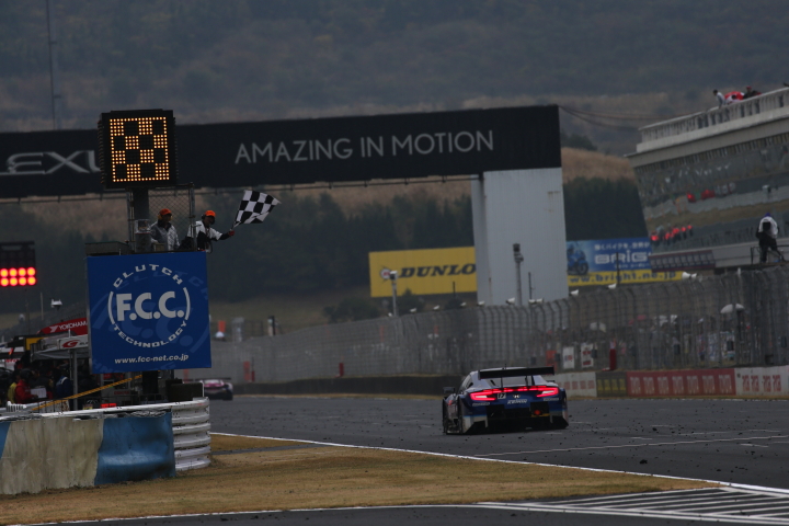 決勝レース: 3位は塚越広大（KEIHIN NSX CONCEPT-GT）