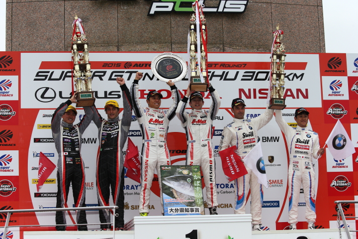 決勝レース: GT300クラスの表彰式