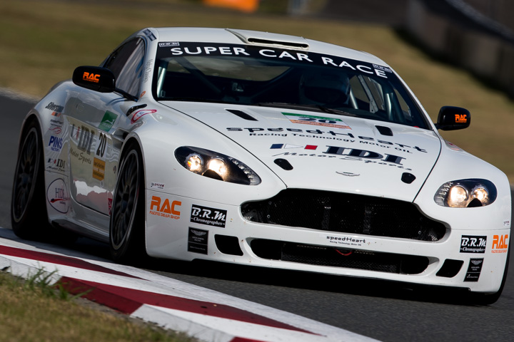 第9戦決勝: 高橋／山口組（IDIスピードハートVANTAGE GT4／ASTON MARTIN Vantage GT4）