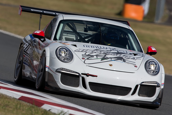 第9戦決勝: TAD JUN JUN／吉田広樹組（相建RIGHT★WAY with mutaracing／Porsche 911 GT3 Cup）