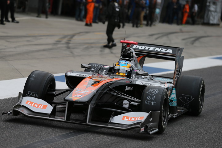 ノックアウト予選: レース1予選2位の石浦宏明（P.MU/CERUMO・INGING SF14）