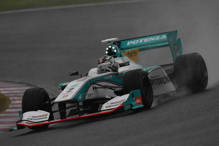 優勝はアンドレ・ロッテラー（PETRONAS TOM’S SF14）