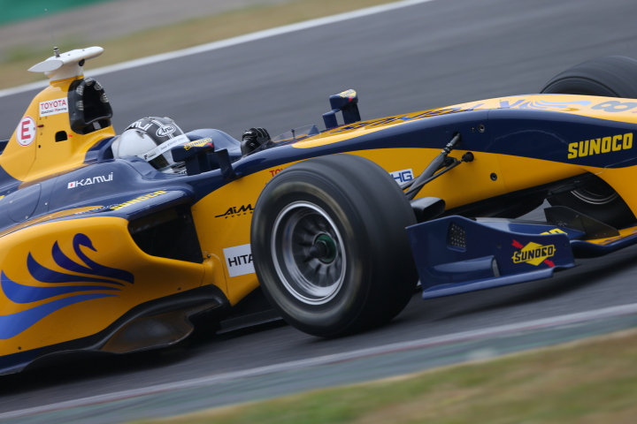 フリー走行: 小林可夢偉（Team KYGNUS SUNOCO SF14）