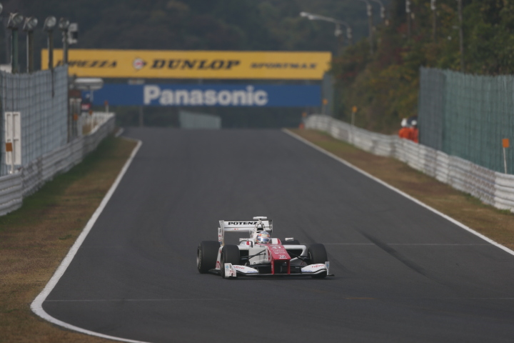 フリー走行: ナレイン・カーティケヤン（DOCOMO DANDELION M41Y SF14）