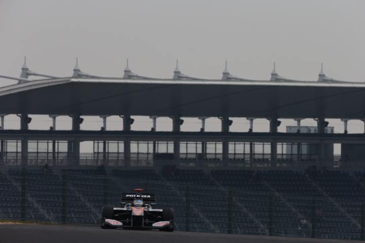 フリー走行: 石浦宏明（P.MU/CERUMO・INGING SF14）