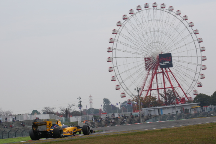 フリー走行: 小林可夢偉（Team KYGNUS SUNOCO SF14）