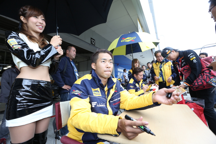 ピットウォーク: 平川亮（KYGNUS SUNOCO Team LeMans）