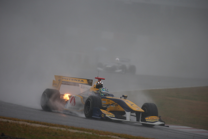 決勝レース1: 平川亮（ACHIEVEMENT Team KYGNUS SUNOCO SF14）