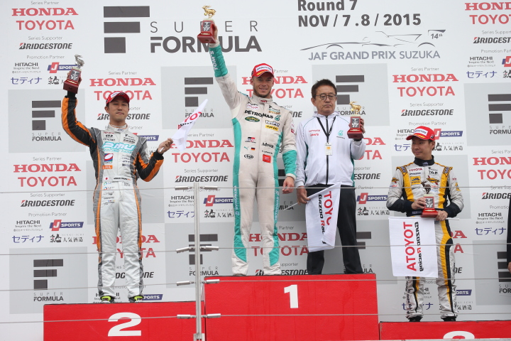 決勝レース1: 表彰式