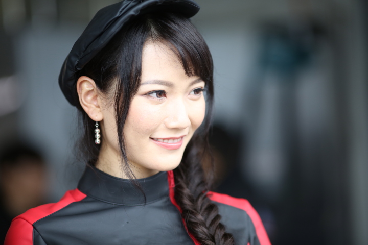 ピットウォーク: レースクイーン