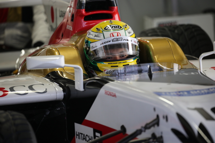 決勝レース2: 山本尚貴（TEAM 無限SF14）