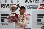 f3-rd15-r-podium-fukuzumi