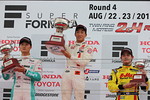 f3-rd15-r-podium