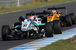 決勝3位はニック・キャシディ(PETRONAS TOM\'S F314) f3-rd5-r-37
