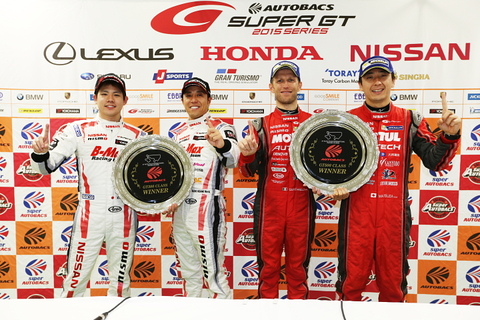 決勝フォトセッション: 両クラスのウィナー gt-rd7-r-ps-winners
