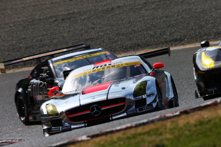 公式テスト岡山: 和田久／城内政樹組（GT300クラス・アールキューズSLS AMG GT3）
