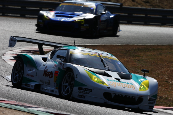 公式テスト岡山: 高橋一穂／加藤寛規組（GT300クラス・シンティアム・アップル・ロータス）