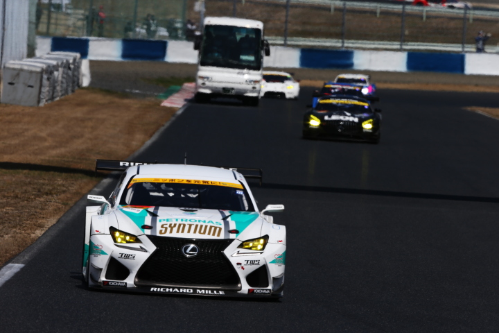 公式テスト岡山: 飯田章／吉本大樹組（GT300クラス・SYNTIUM LMcorsa RC F GT3）