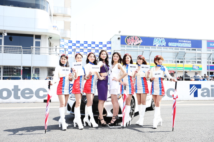 公式テスト岡山: 2016年度岡山国際サーキットクイーン8人が勢ぞろい