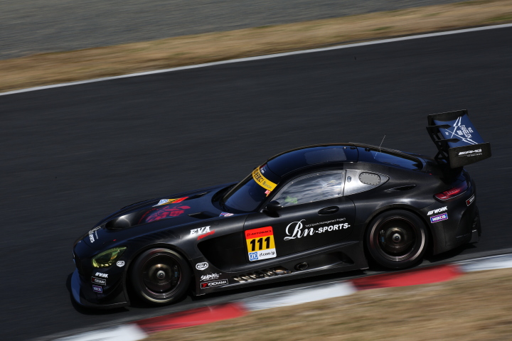 公式テスト岡山: 植田正幸／鶴田和弥組（GT300クラス・Rn-sports AMG GT）