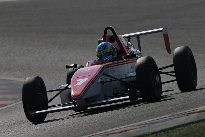 予選2位は大井偉史（スキルスピード10V）