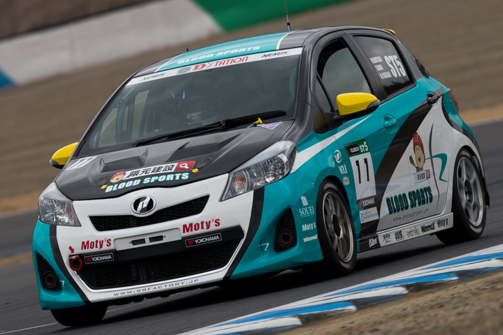 ST-5クラス・隈元建設BSR WM☆Vitz（TOYOTA Vitz RS）