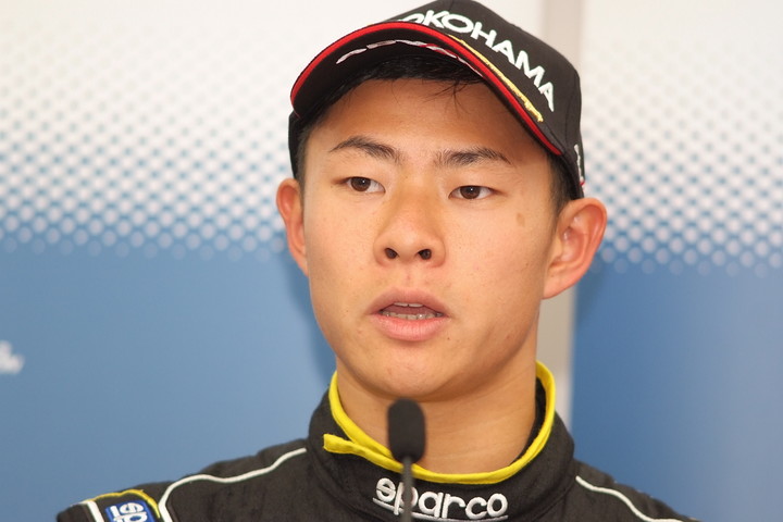 決勝記者会見: Nクラス優勝の片山義章（Petit Lemans Racing）