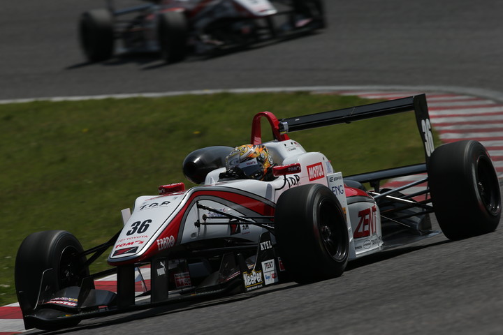 優勝は山下健太（ZENT TOM'S F312）